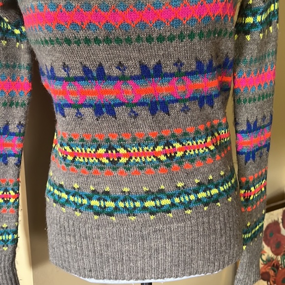 AMERICAN EAGLE OUTFITTERS Size S/P Wide Round Collar Nordic Graphic $79 NEW - Picture 10 of 11